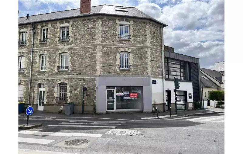 Bureau à acheter de 32 m² à Rennes - 35000