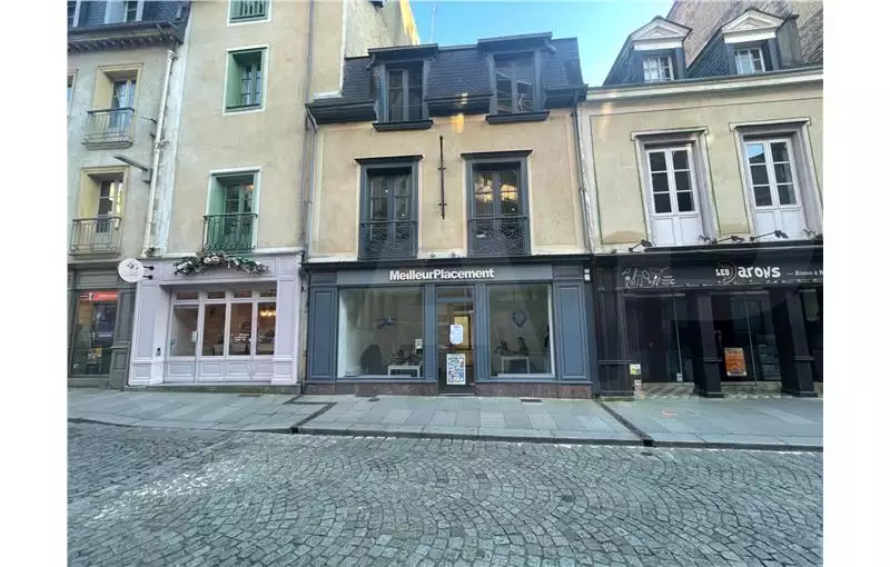 Bureau à vendre de 191 m² à Rennes - 35000