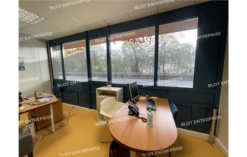 Bureau à vendre de 154 m² à Rennes - 35000 photo - 1