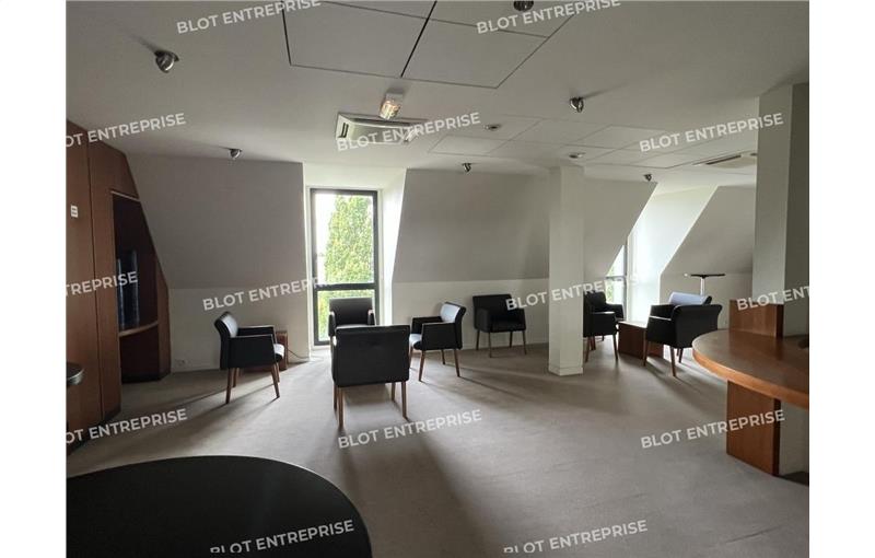 Bureau à vendre de 409 m² à Rennes - 35000 photo - 1