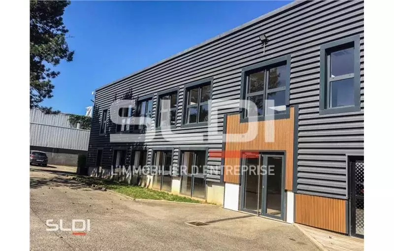 Bureau à vendre de 330 m² à Rillieux-la-Pape - 69140