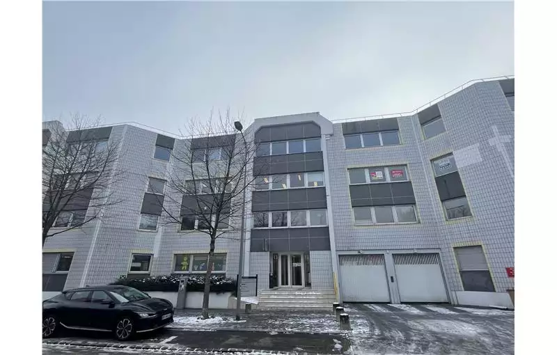 Bureau à acheter de 184 m² à Rouen - 76000