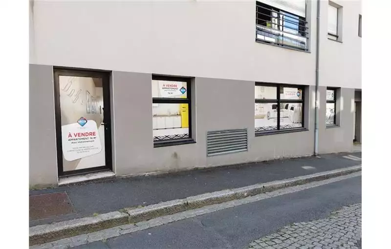 Vente de bureau de 74 m² à Saint-Brieuc - 22000
