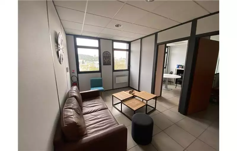 Vente de bureau de 128 m² à Saint-Étienne - 42000