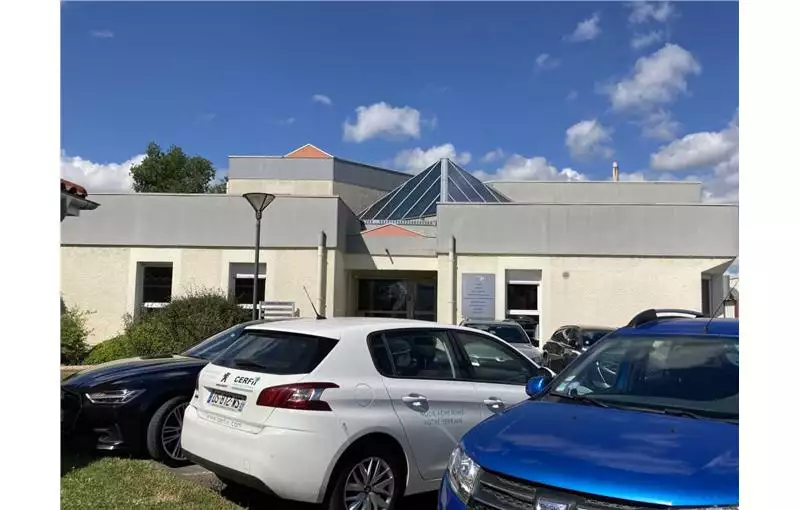 Achat de bureau de 733 m² à Villefranche-sur-Saône - 69400