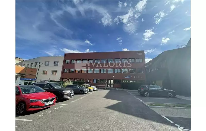 Vente de bureau de 370 m² à Villefranche-sur-Saône - 69400