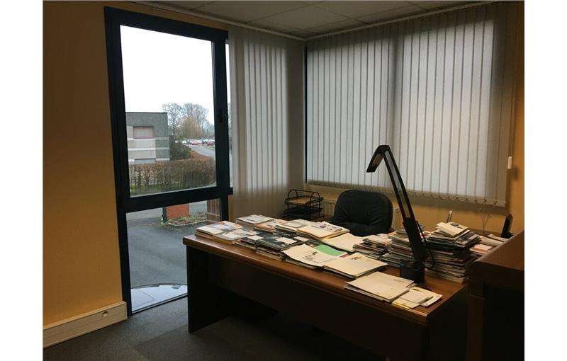 Vente de bureau de 400 m² à Willems - 59780 photo - 1