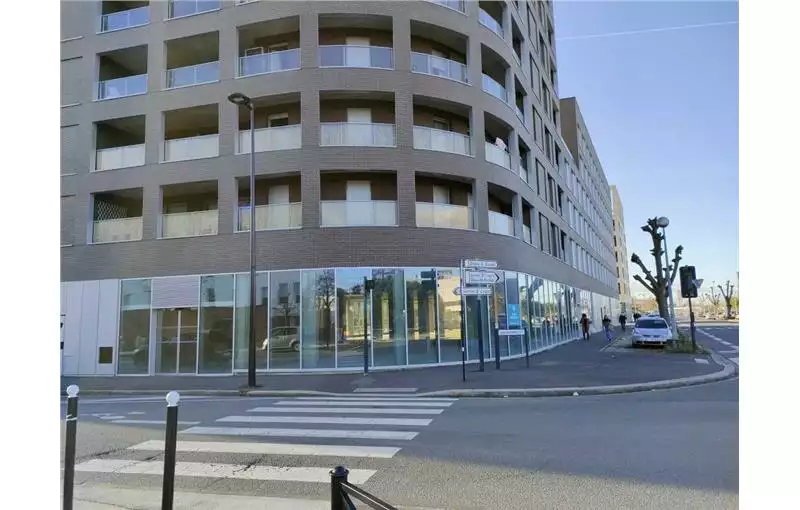 Local commercial à vendre de 856 m² à Bordeaux - 33000