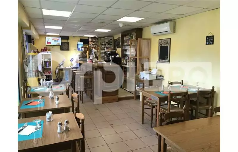 Fonds de commerce café hôtel restaurant en vente à Bouville - 91880