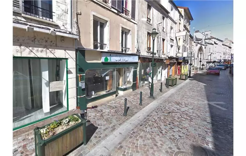 Local commercial à acheter de 42 m² à Corbeil-Essonnes - 91100