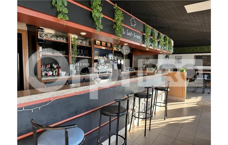 Achat de fonds de commerce café hôtel restaurant à Crépy-en-Valois - 60800 photo - 1