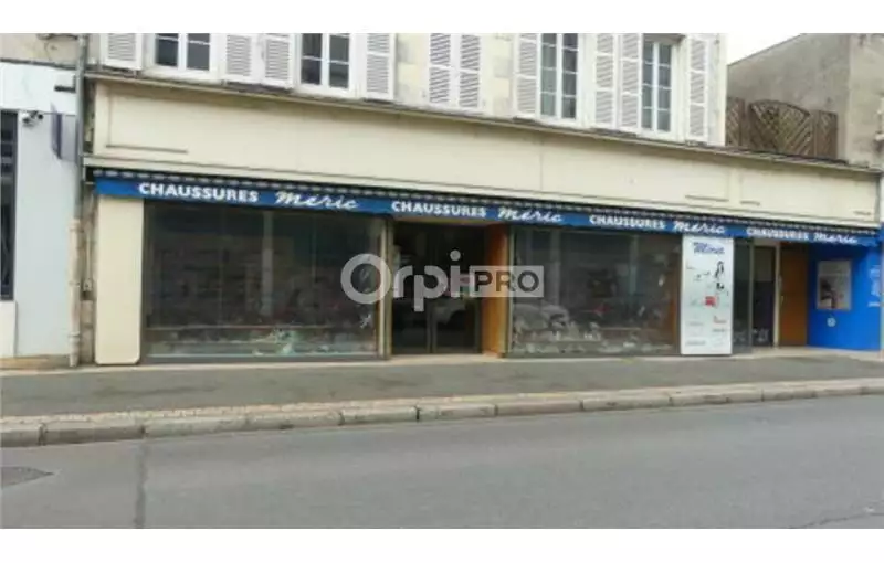Vente de local commercial de 371 m² à Nevers - 58000