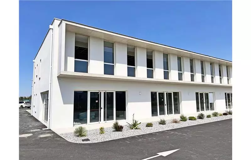 Achat de local commercial de 187 m² à Portet-sur-Garonne - 31120