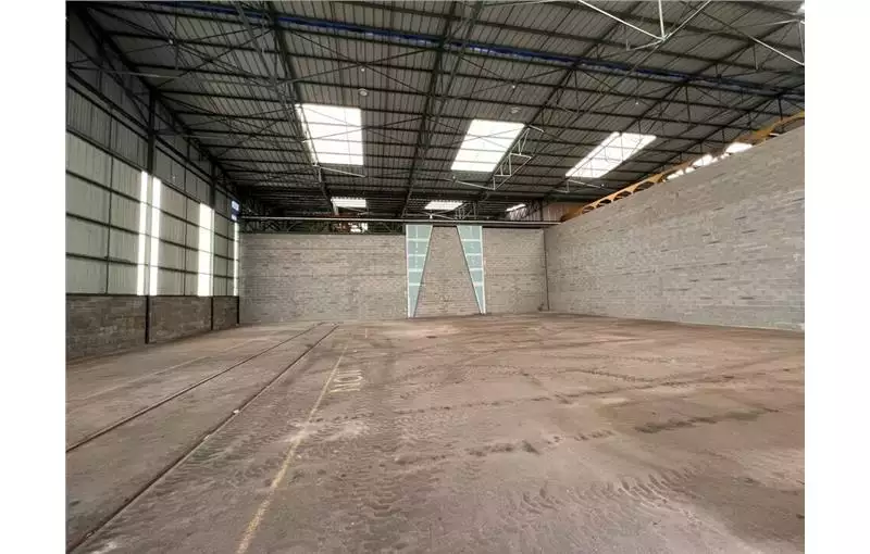 Entrepôt à vendre de 643 m² à Beauvais - 60000