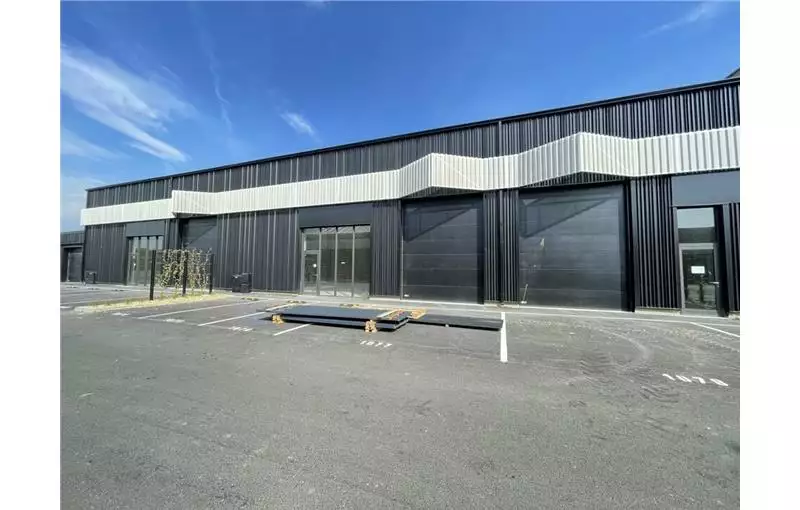 Vente d'entrepôt de 588 m² à Caen - 14000