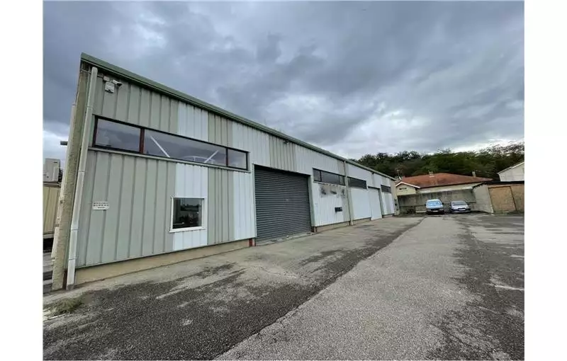 Vente d'entrepôt de 650 m² à Chasse-sur-Rhône - 38670