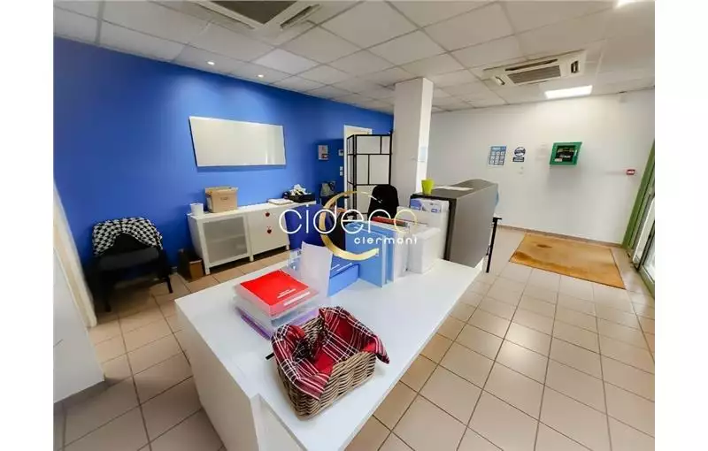 Entrepôt en vente de 1255 m² à Clermont-Ferrand - 63000