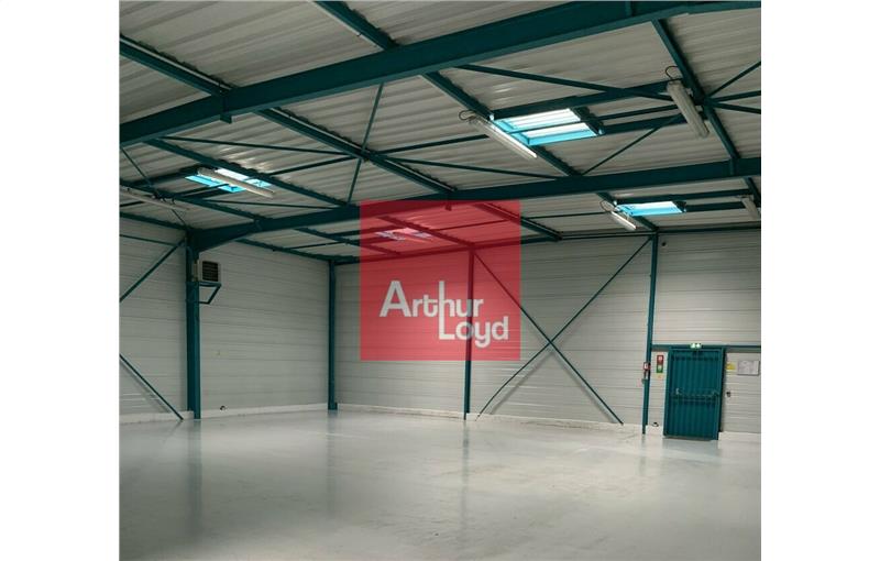 Entrepôt en vente de 1 125 m² à Dammarie-les-Lys - 77190 photo - 1