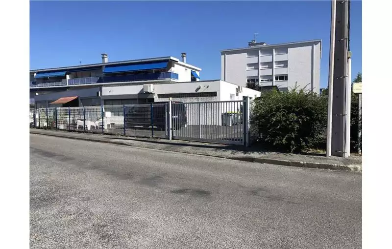 Entrepôt à vendre de 210 m² à Jurançon - 64110