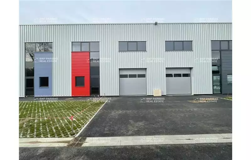 Vente d'entrepôt de 949 m² à La-Chapelle-sur-Erdre - 44240