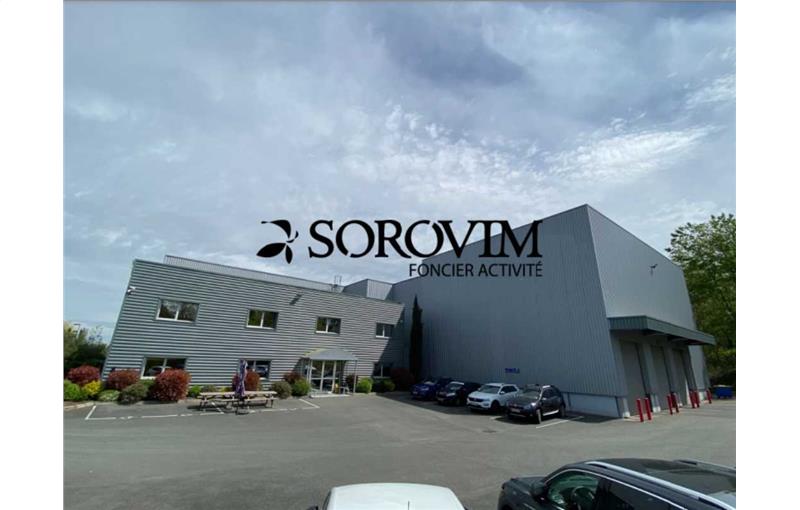 Entrepôt à vendre de 4 760 m² à Lozanne - 69380 photo - 1