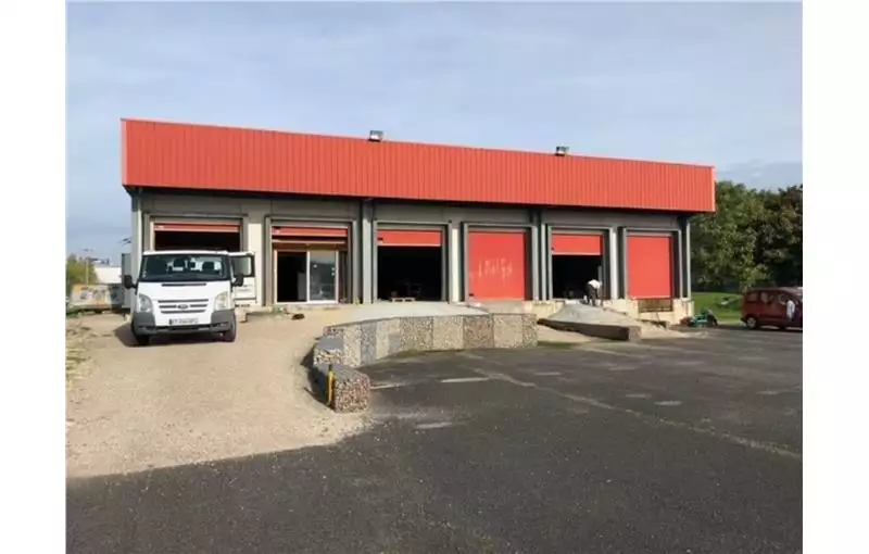 Vente d'entrepôt de 386 m² à Meung-sur-Loire - 45130