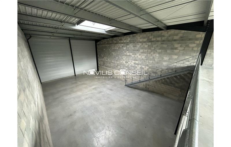 Vente d'entrepôt de 210 m² à Montauban - 82000 photo - 1