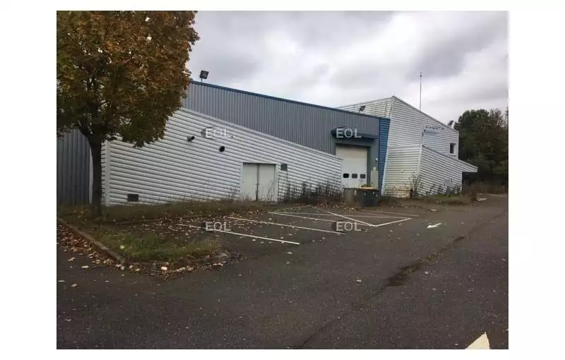 Vente d'entrepôt de 1000 m² à Montereau-Fault-Yonne - 77130