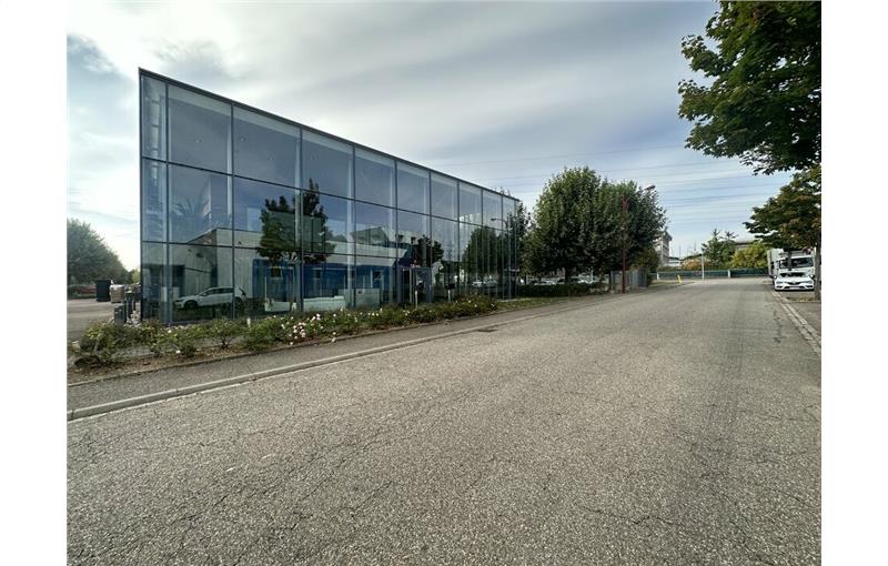 Achat d'entrepôt de 1 098 m² à Mundolsheim - 67450 photo - 1