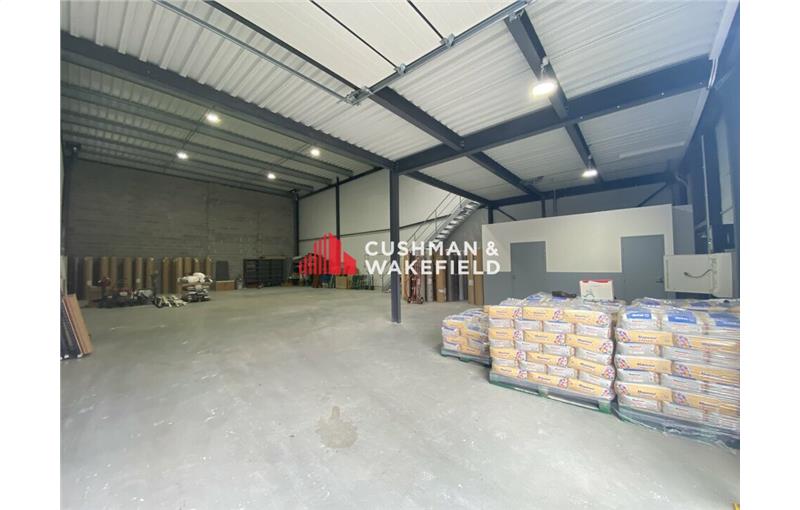 Entrepôt en vente de 340 m² à Muret - 31600 photo - 1
