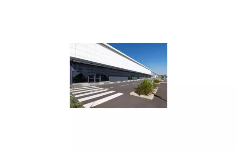Entrepôt à acheter de 3621 m² à Neuville-de-Poitou - 86170