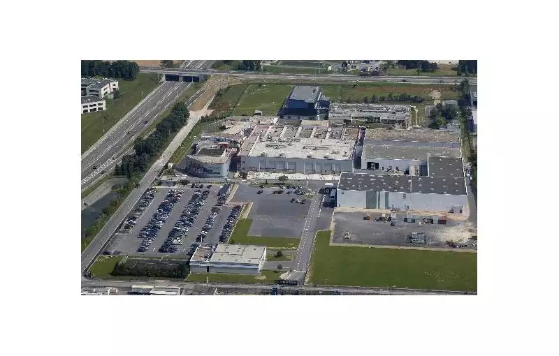 Entrepôt à acheter de 30500 m² à Reims - 51100