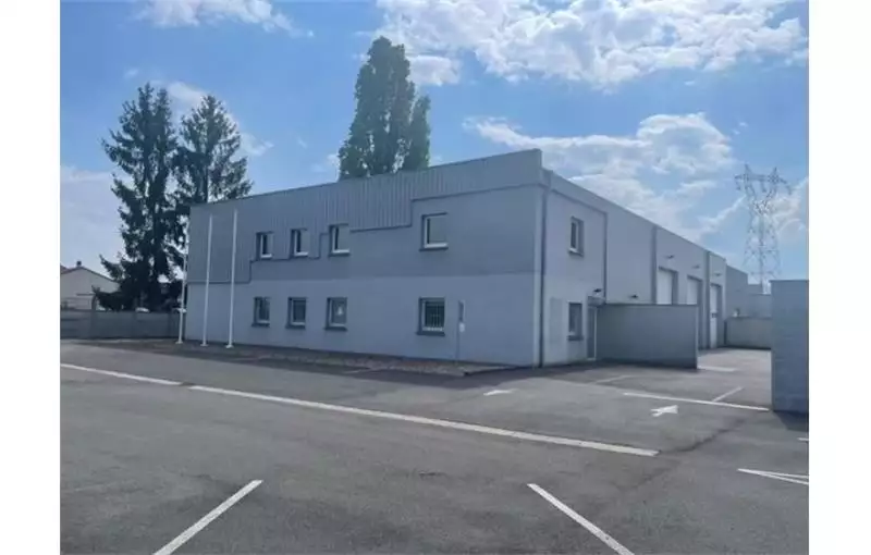 Vente d'entrepôt de 600 m² à Richemont - 57270