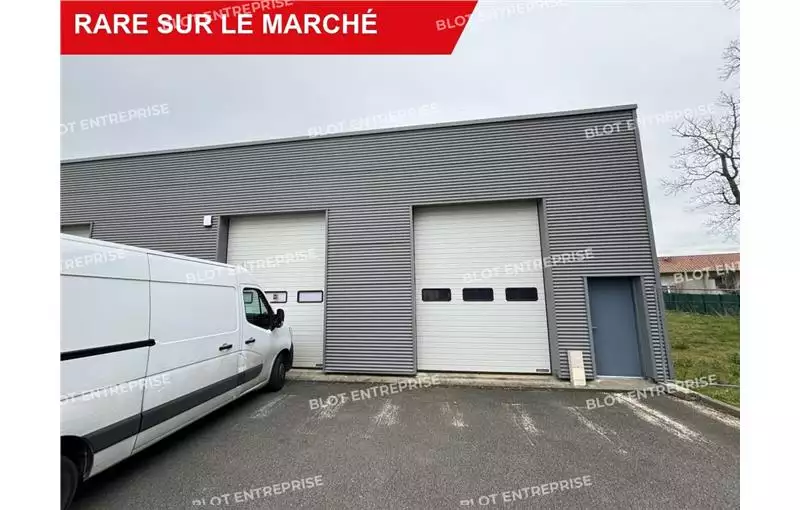 Entrepôt à vendre de 110 m² à Saint-Herblain - 44800