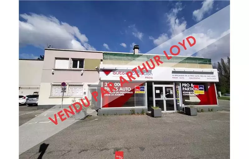 Vente d'entrepôt de 657 m² à Saint-Martin-d'Hères - 38400