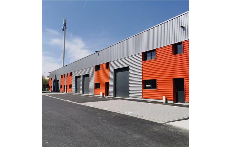 Entrepôt à acheter de 146 m² à Saint-Nazaire - 44600 photo - 1