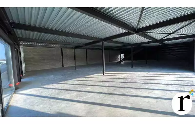 Vente d'entrepôt de 1297 m² à Sin-le-Noble - 59450