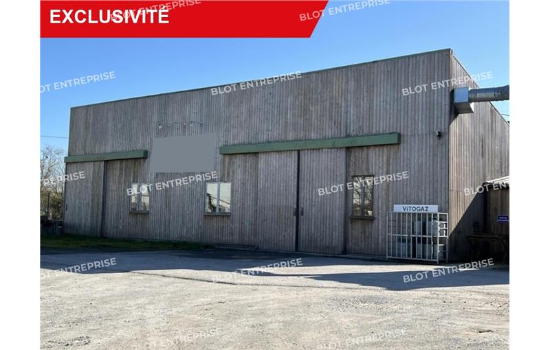 Vente d'entrepôt de 1 053 m² à Val-d'Izé - 35450 photo - 1
