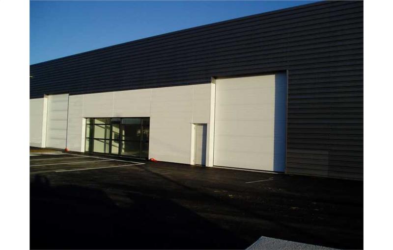 Vente d'entrepôt de 450 m² à Vern-sur-Seiche - 35770 photo - 1