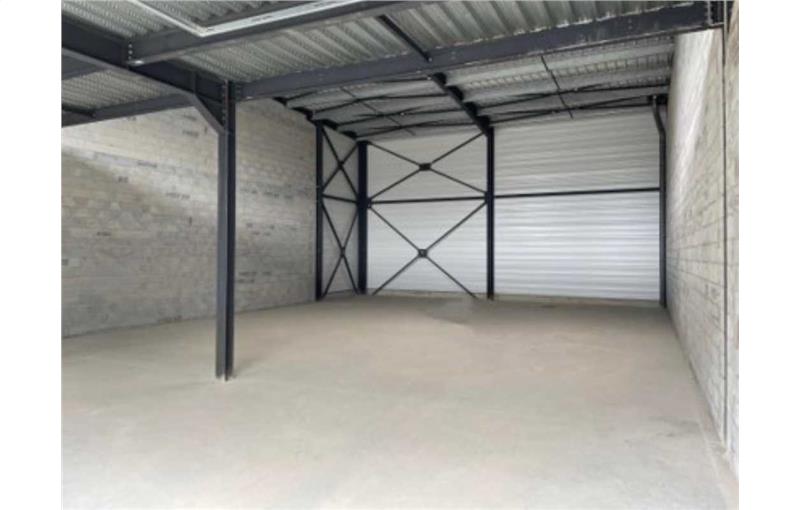Vente d'entrepôt de 1 958 m² à Vertou - 44120 photo - 1