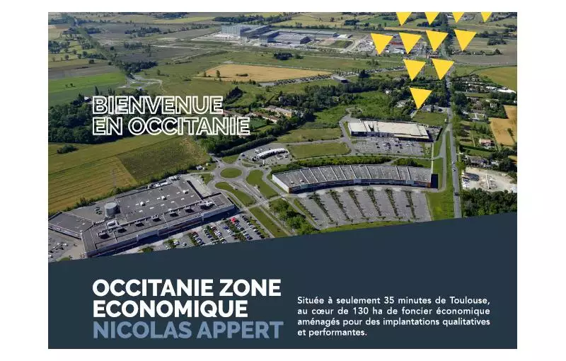 Terrain à acheter de 13000 m² à Castelnaudary - 11400