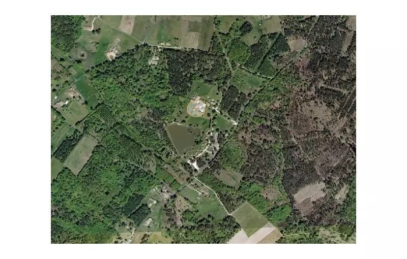 Terrain à acheter de 700000 m² à Lagorce - 33230