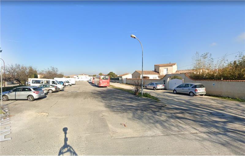 Terrain à acheter de 830 m² à Marignane - 13700 photo - 1