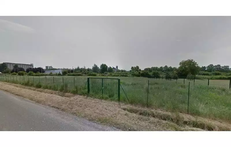 Achat de terrain de 5000 m² à Pont-Sainte-Maxence - 60700