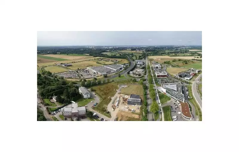 Terrain en vente de 30000 m² à Rouen - 76000