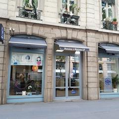 Location de local commercial à Lyon 6